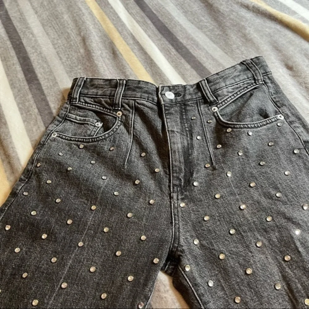 Anthropologie Pilcro and the Letterpress bedazzled high waisted skinny jeans